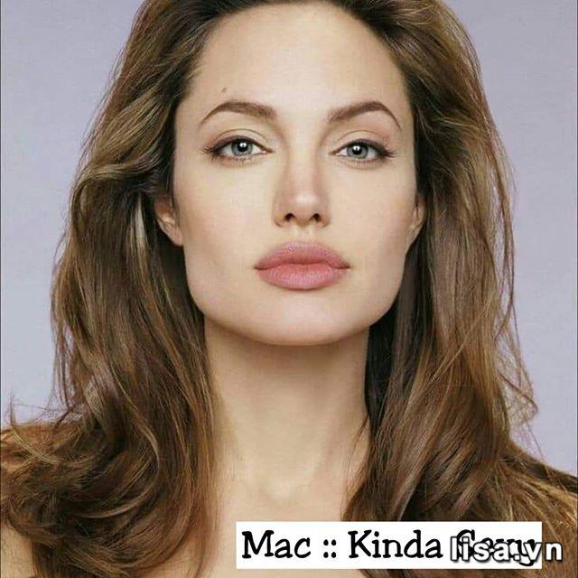 Angelina Jolie rạng ngời với sắc cam nude của MAC Kinda Sexy 