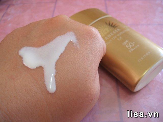 Sữa chống nắng Anessa Perfect UV Sunscreen Skincare Milk SPF50+/PA++++ hợp với mọi làn da